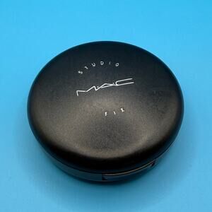 Mac C3 studio fix powder plus foundation